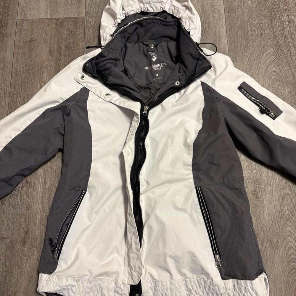 Free-country Women's Grey and White Jacket